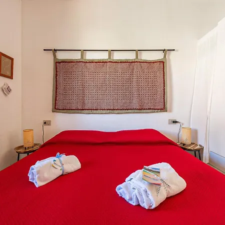 1 Bedroom Cozy Apartment In Badesi 公寓 *