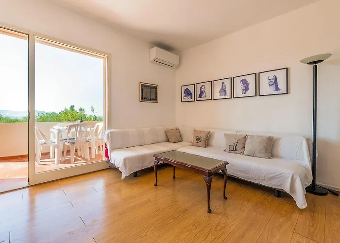 Stunning In Апартаменты Бадеси