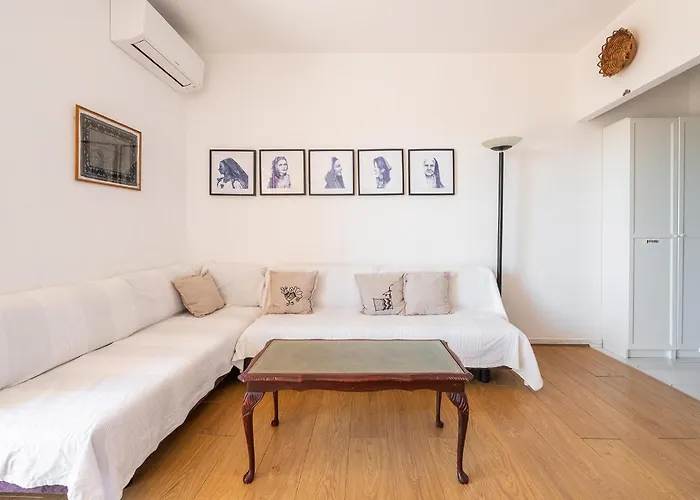 Stunning In Апартаменты *